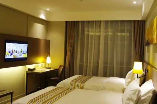 Homeinn Plus Hotel (Pingyao Ancient City North Gate Railway Station) Номера Photos
