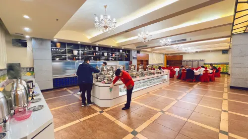 Caoxi Hot Spring Holiday Resort Dining Photos