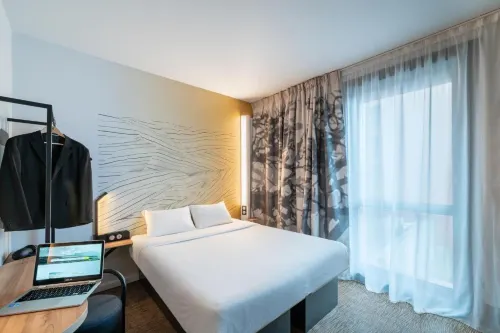 B&B HOTEL Saintes Chambres Photos
