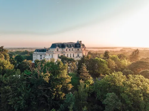 InterContinental Chantilly Chateau Mont Royal Featured Photos