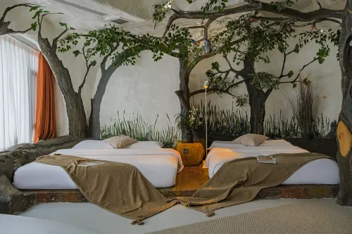 Xishuangbanna Jinghong Lijiang Island Riverview Hotel (Gaozhuang Star Night Market) Featured Photos