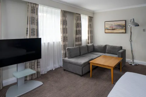 London Croydon Aerodrome Hotel, BW Signature Collection Rooms Photos