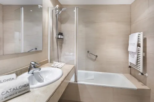 Hotel Catalonia El Retiro Rooms Photos