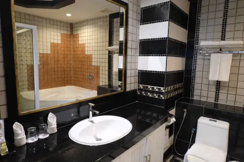 KTK Pattaya Hotel & Residence Kamar Photos
