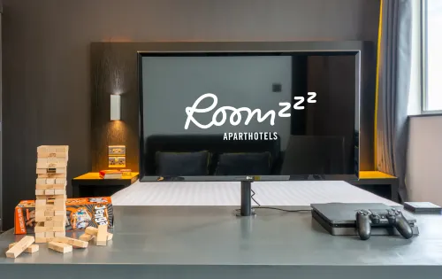 Roomzzz Chester City Camere Photos