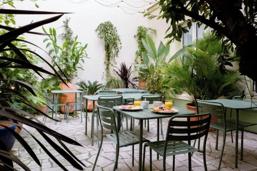 HÔTEL Kyriad Paris 10 - Canal Saint Martin - République À ne pas manquer Photos
