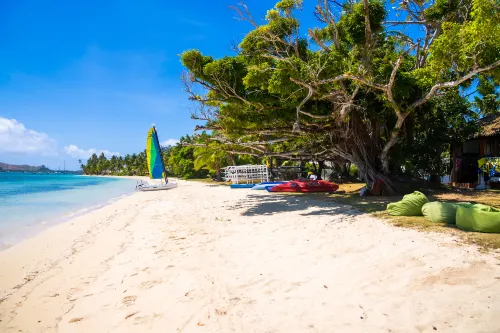 Lomani Island Resort & Spa Exterior Photos