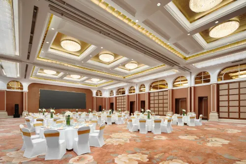 Crowne Plaza Zhenjiang Business Photos