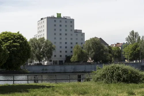 Ibis Styles Berlin Treptow Exterior Photos