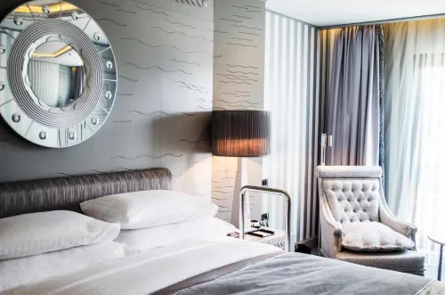 Wyndham Grand Istanbul Kalamış Marina Hotel Chambres Photos