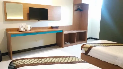 Cakra Kusuma Kamar Photos