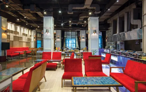 Sparks Life Jakarta, ARTOTEL Curated Unggulan Photos