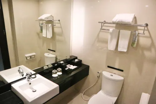 Grand City Hall Hotel Kamar Photos