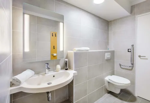 B&B HOTEL Cannes La Bocca Plage Chambres Photos