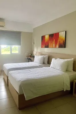 Lemo Hotel Serpong Kamar Photos