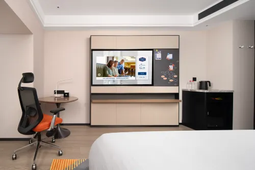 Hampton by Hilton Hubin South Road Featured Photos