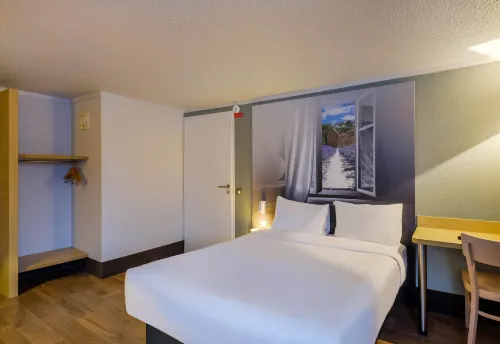 B&B HOTEL Fréjus Puget-Sur-Argens Chambres Photos