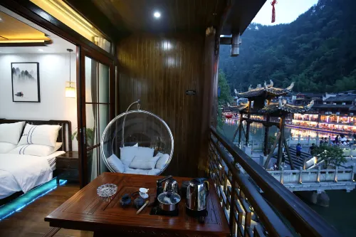 Phoenix flower trail river view Homestay Rooms Photos