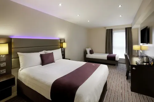 Premier Inn London Kings Cross Photos
