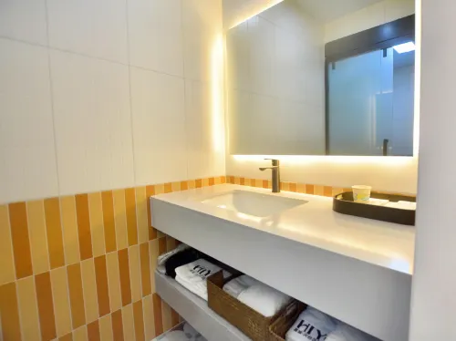 HIYO Rooftop Garden Residence Rooms Photos