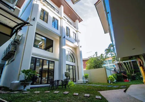 Eurana Boutique Hotel Exterior Photos