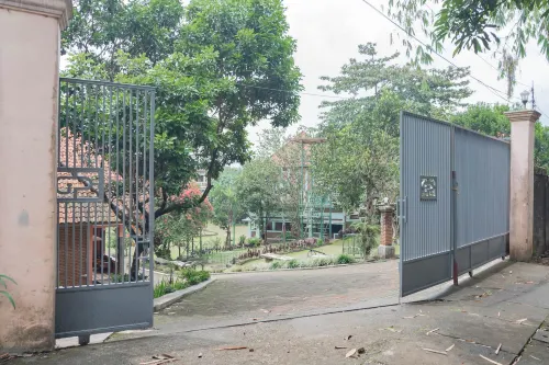 Urbanview Hotel Syariah Insani Cisarua Puncak Area Publik Photos