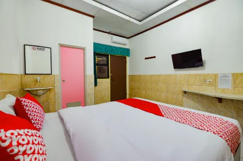 Sartika Hotel Mitra RedDoorz Pati Chambres Photos