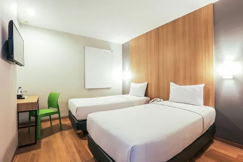 Hotel Citradream Tugu Yogyakarta Chambres Photos