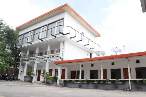 Hotel Netral Jombang Unggulan Photos