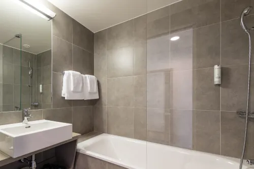Lake Geneva Hotel Rooms Photos