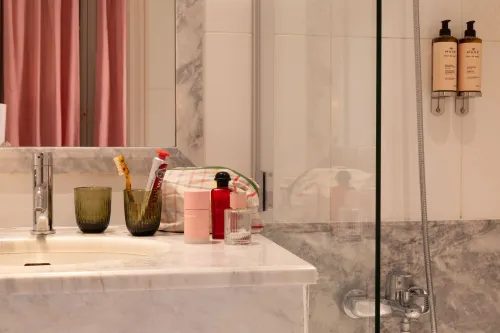 Hotel Le Lavoisier & Spa Rooms Photos