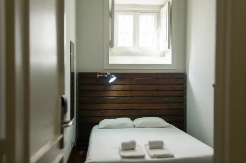 Sant Jordi Hostels Lisbon Rooms Photos