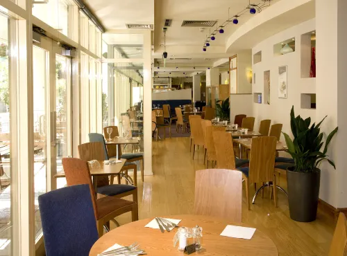 Premier Inn London Kings Cross Restauration Photos