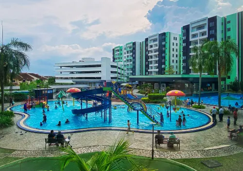 Manhattan Waterpark Condo Ipoh (Free 2 Carpark & Netflix Ready) Featured Photos