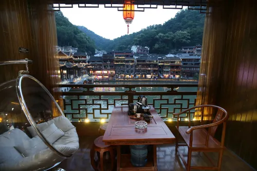 Phoenix flower trail river view Homestay Rooms Photos