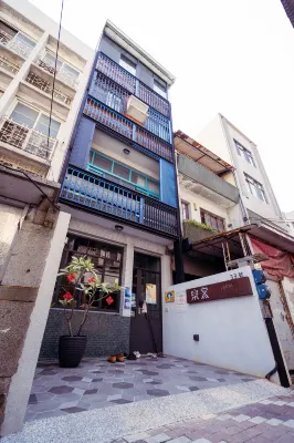 Local Backpacker Hostel Exterior Photos