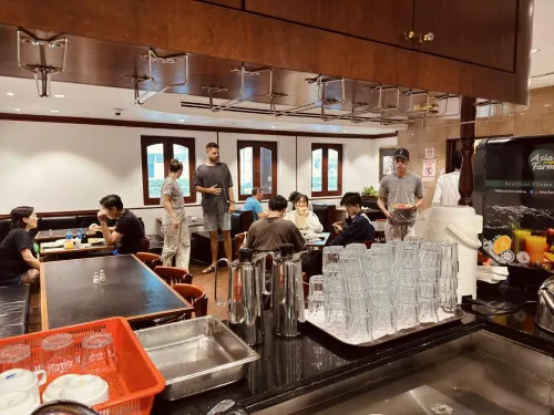Park View Hotel Singapore Makanan Photos