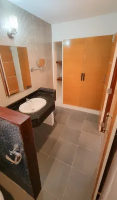 Golden Bay Cottage Kamar Photos