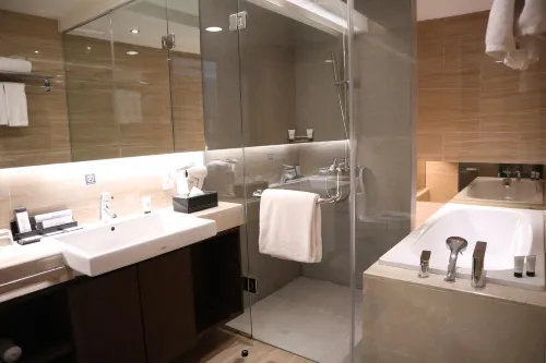 Grand City Hall Hotel Kamar Photos