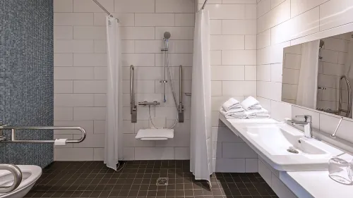 Holiday Inn Express Munich City West Rooms Photos