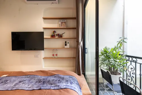 Amazing French VILLA/HK Lake/FREE Laundry Rooms Photos
