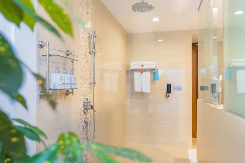 Hideaway Beach Resort & Spa Kamar Photos