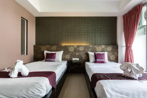 7Q Patong Beach Hotel Rooms Photos