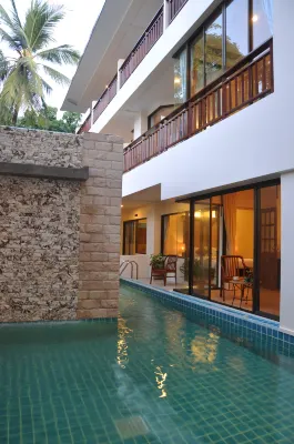 Patong Lodge Hotel Phuket Photos