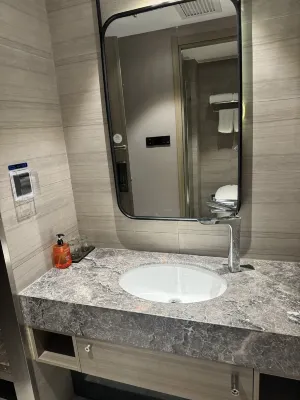 Waiting Hotel (Shanghai Bund Nanjing East Road Pedestrian Street) Rooms Photos