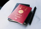 【中国入国カード2026】最新のオンライン申告の方法から紙カードの書き方・記入例、出国カード・税関申告まで完全ガイド