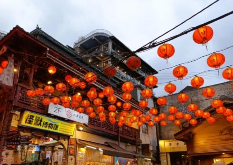 【台北 格安旅行】無料観光地・航空券・宿泊・両替の裏技で実現！総額5万円以下の節約術