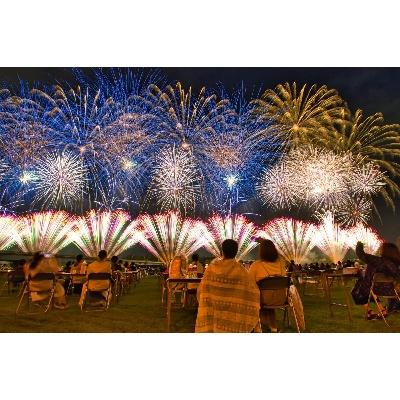 第96回全国花火競技大会　大曲の花火　テーブル席4名分 大曲の花火2024 第96回全国花火競技会 レジャーシート席4人分 公式通販