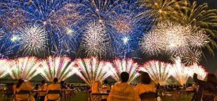大曲花火大会　チケット2枚 第97回全国花火競技大会「大曲の花火」｜イベントのチケット ローチケ
