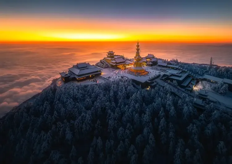 [Mount Emei] Must-See Spots for an Unforgettable One-Day Getaway